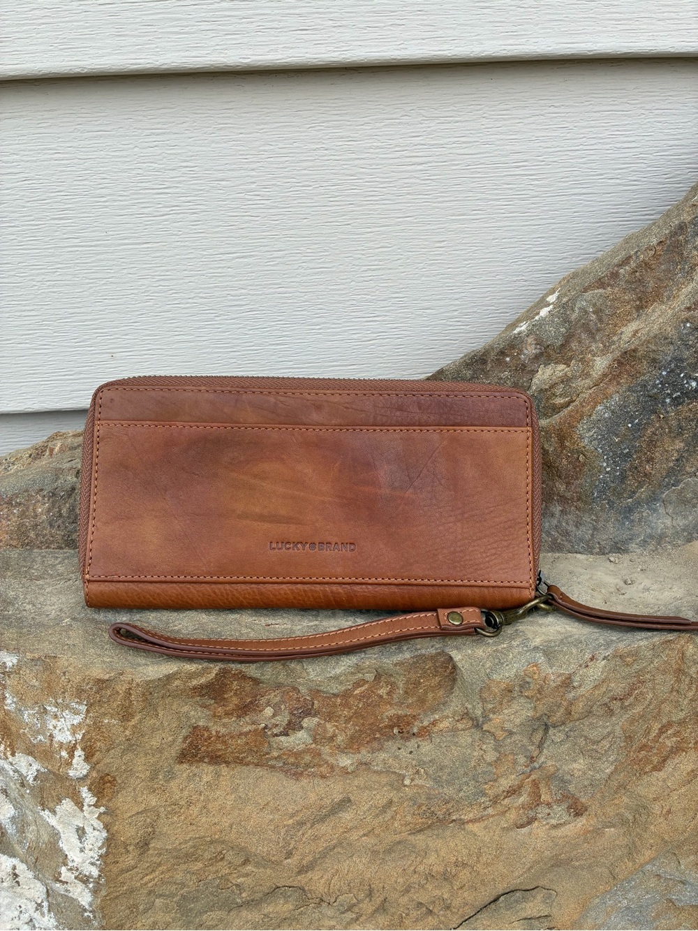 Lucky Brand zip around wallet